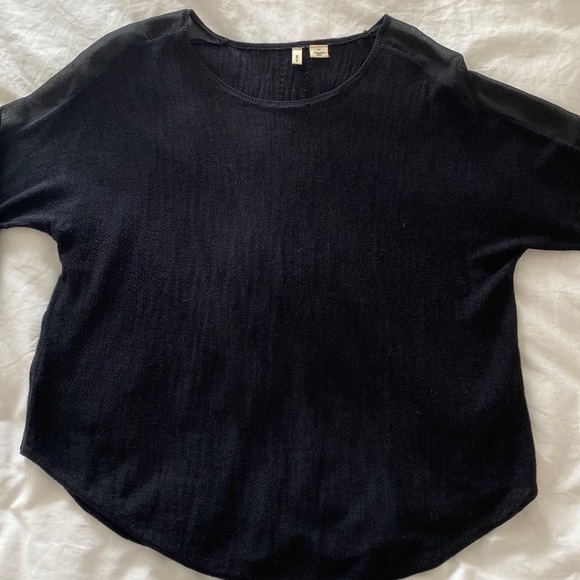 Anthro top soft cotton with sheer accent on sleeve. Rounded hem flattering - Picture 2 of 4